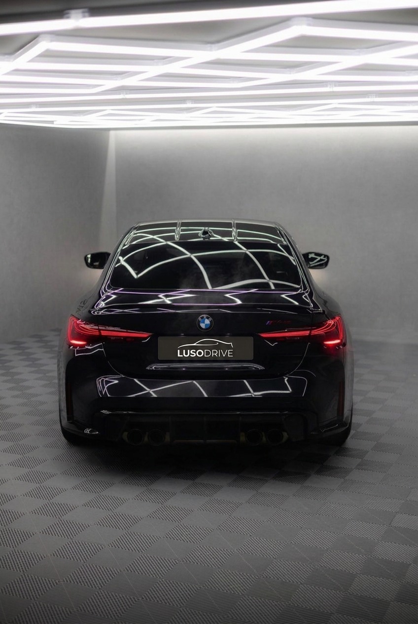 BMW M4 CS
